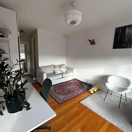 Cozy شقة
